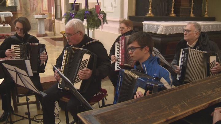 Adventi koncert a bólyi katolikus templomban