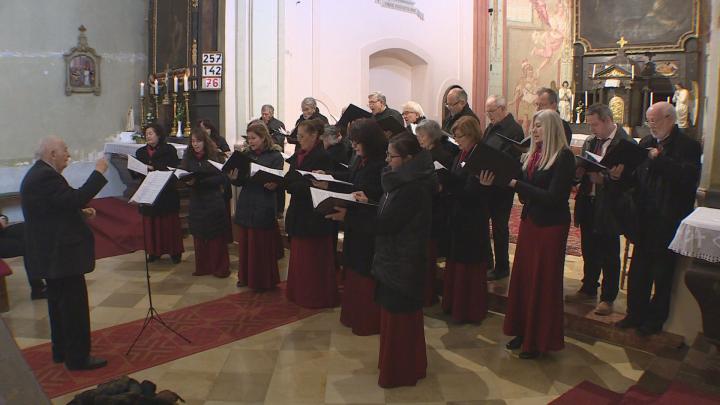Teltházas koncert a bólyi katolikus templomban