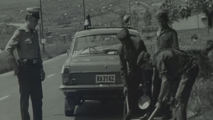 Fotókiállítás a baranyai rendőrség múltjáról