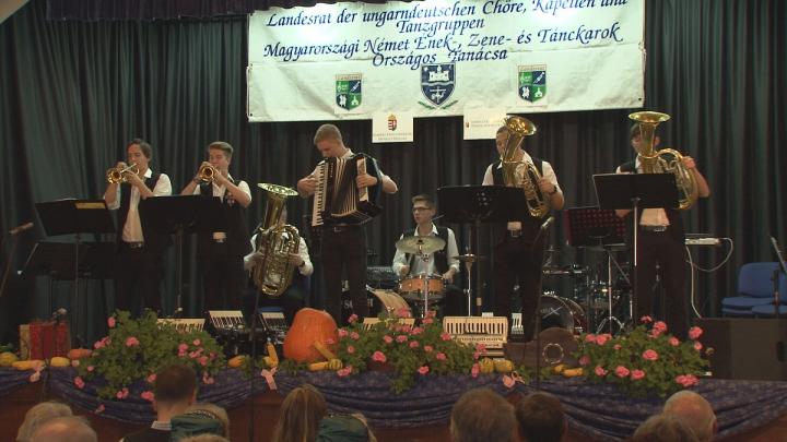 Sváb zenekarok országos találkozója Bólyban